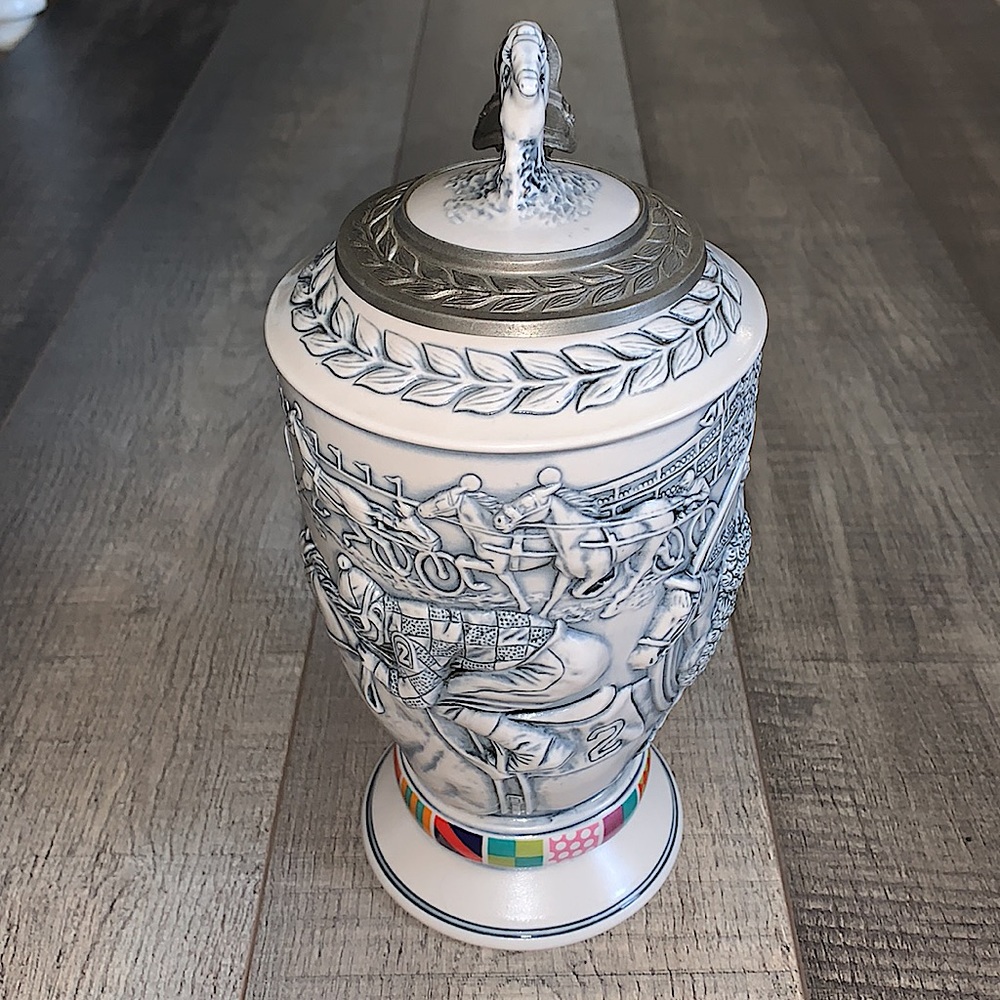Avon Stein - Picture 5 of 8